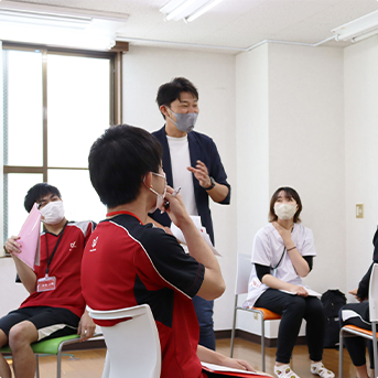 ①新入社員研修